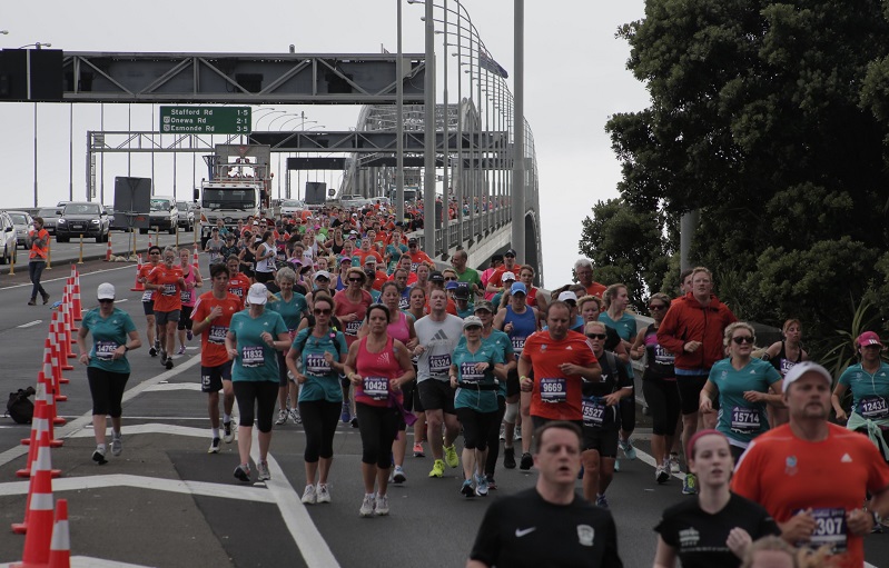 100s of runners cross the Auckland Harbour Bridge which is only open to non-traffic on this one day a year